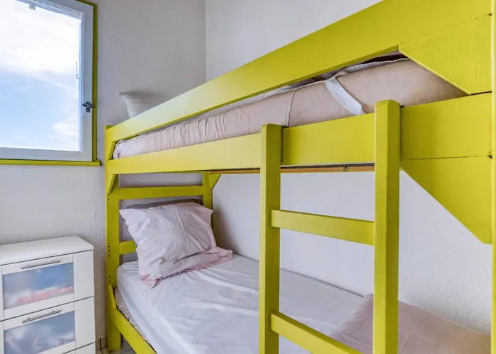 Sur Le Port דירה