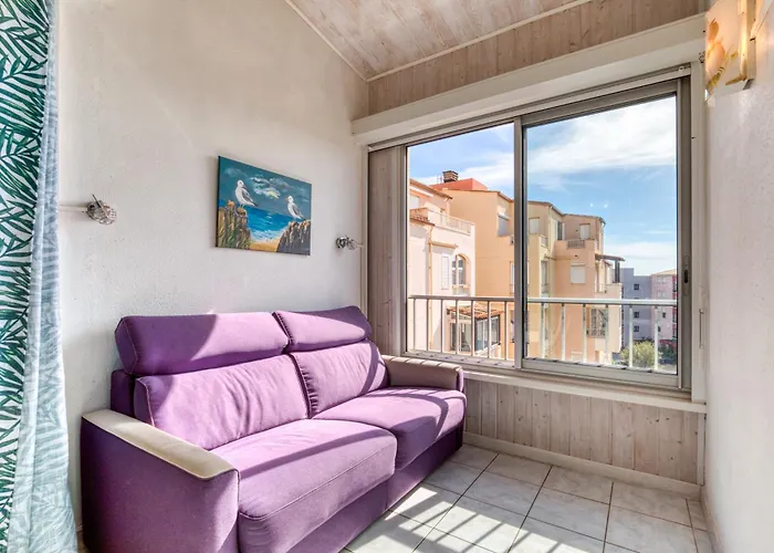 Sur Le Port 아파트 아그